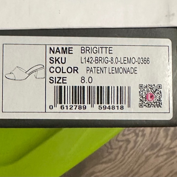 Larroude Brigette Lemonade Mid Heel - Picture 4 of 4